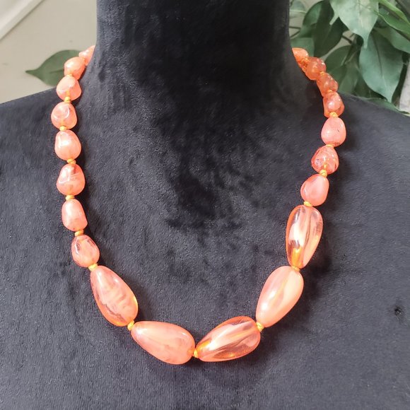 Unbranded Jewelry - Women's Pink Oval Beaded Pearl Chunky Fashion Jewelry Necklace